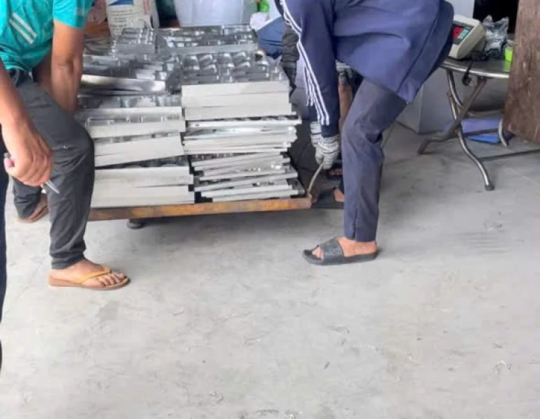 Thua Mua Phế Liệu Tại Bến Lức