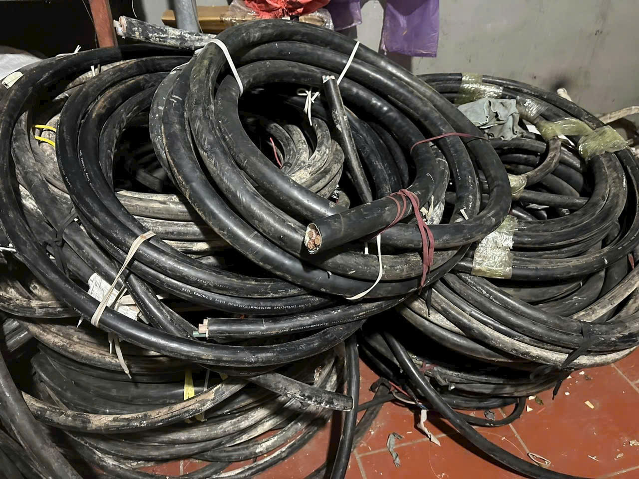 Thu mua dây cáp đồng giá cao tại Quận 1.